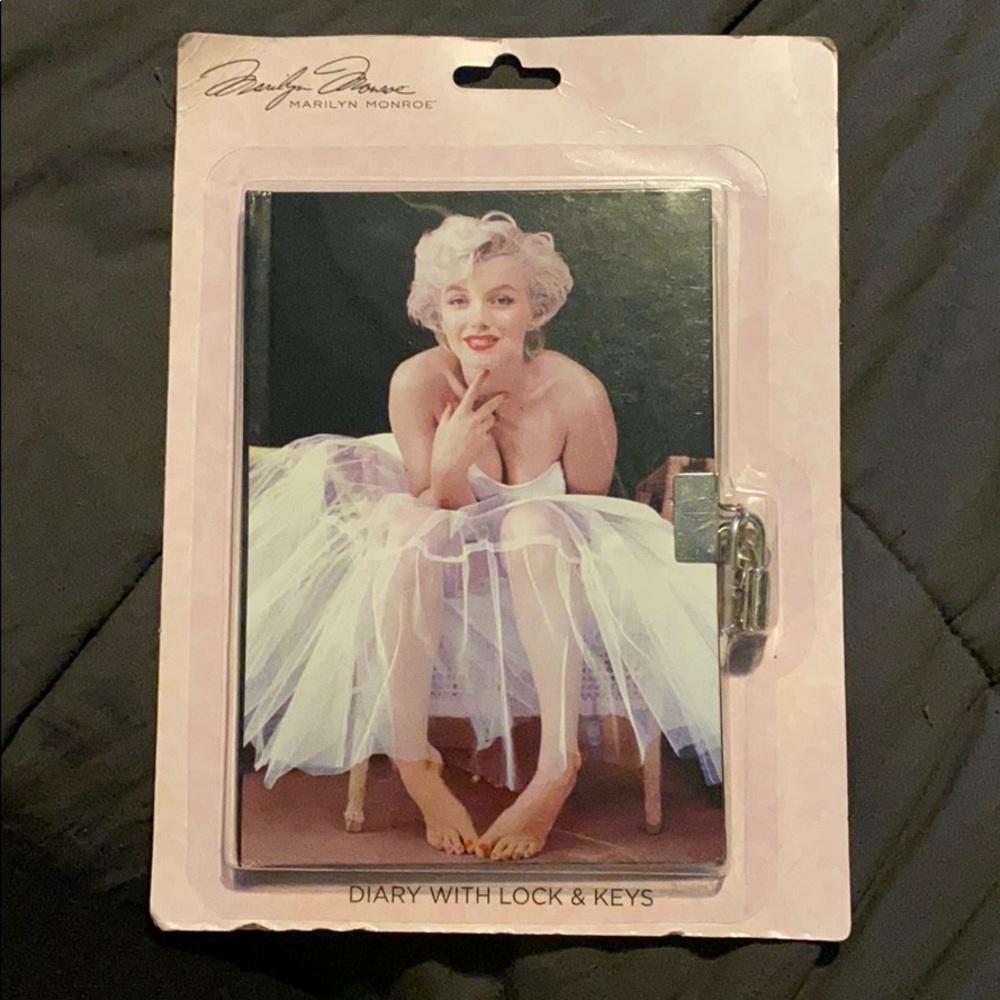 Marilyn Monroe diary with keys